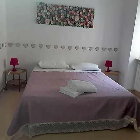לינה וארוחת בוקר Dimora Filangieri 4*