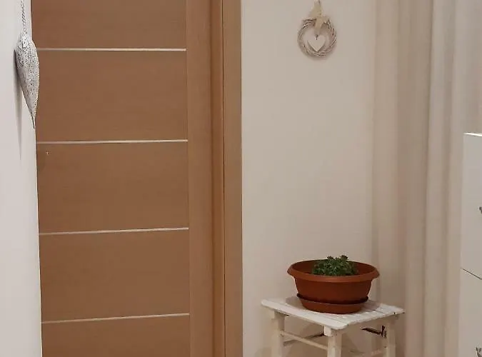 לינה וארוחת בוקר Dimora Filangieri נאפולי